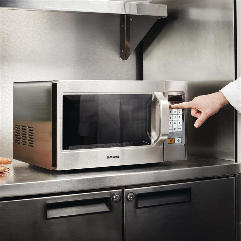 Four Micro-Ondes Programmable 26L 1100 W - Samsung