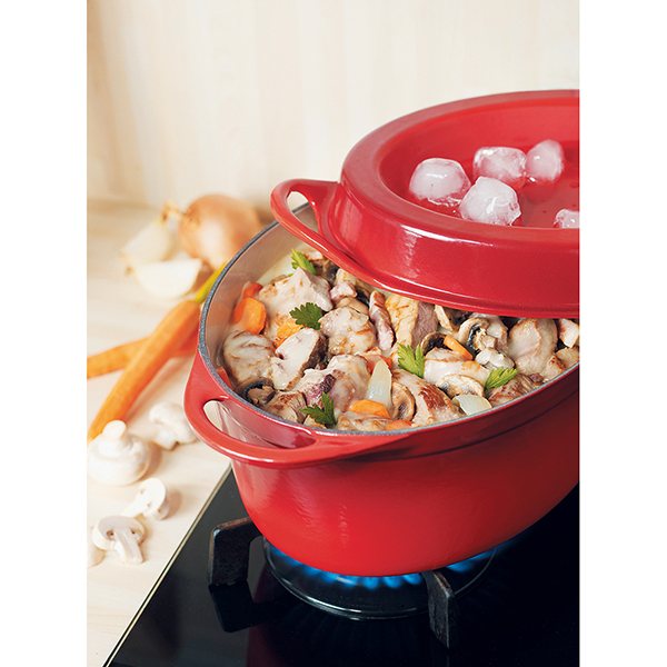 Cocotte fonte ovale Doufeu 32 cm 7,2 L cerise Le Creuset