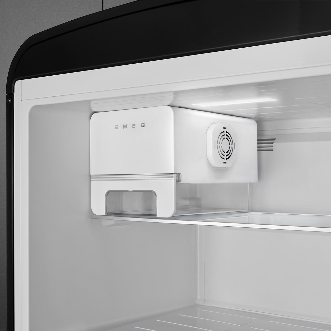 Refrigerator Retro-style Black Glossy